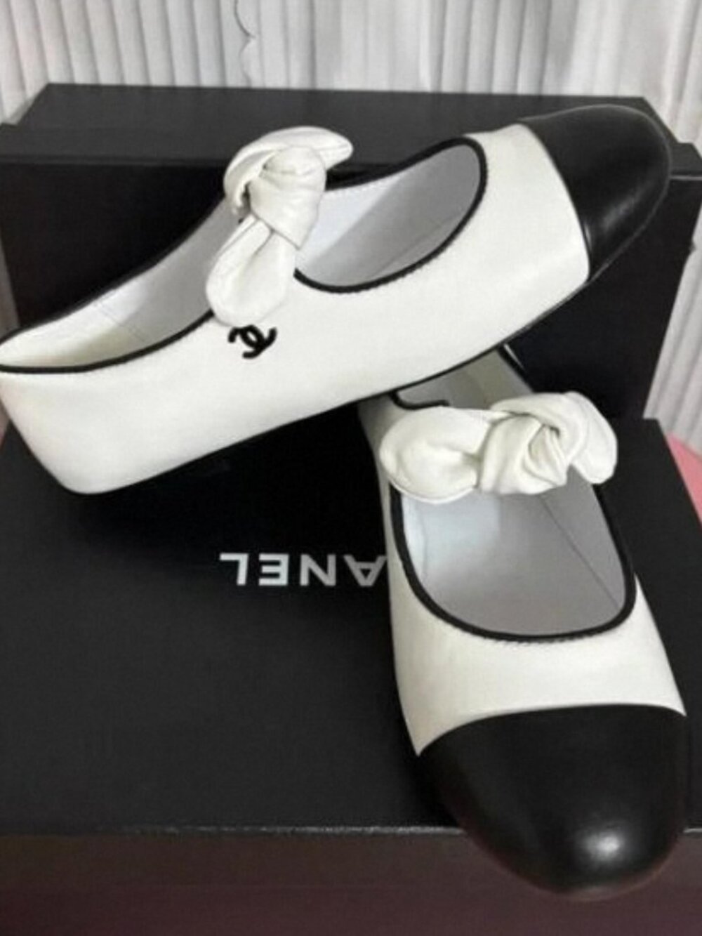 CHANEL Black White Two‑Tone Bow Mary Jane Ballet Flats